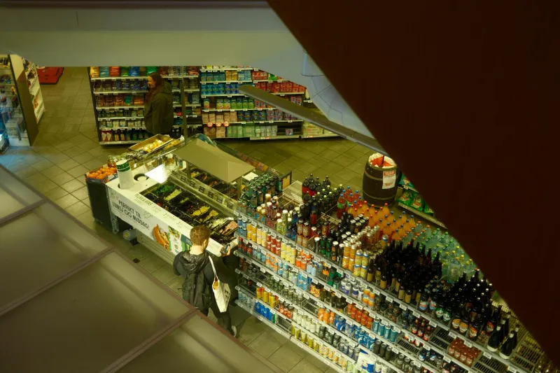 The Kid Who Stocked Shelves and Rewired America: How a Teenage Grocery Clerk Invented the Modern Supermarket