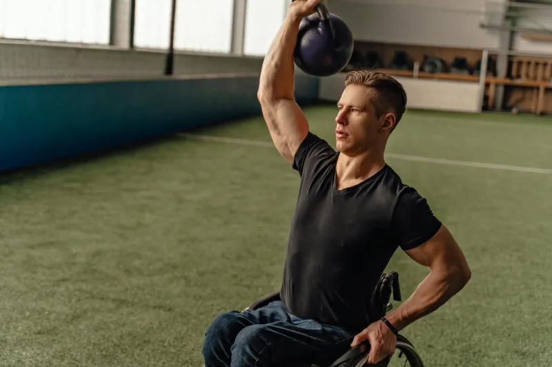 When the Spine Snapped, the Champion Awakened: How Paralysis Forged an Unstoppable Weightlifter